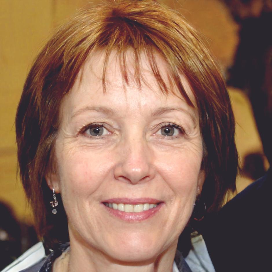 Dr. Sarah Müller